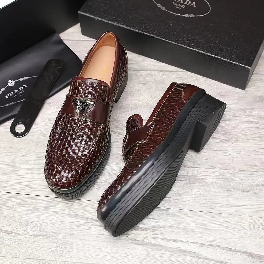 Men's shoes 💰620 💰💰🎩🎩【Prada】Counter 1:1⬆️original reproduction, absolute quality🆗original outsole, high-quality imported rubber, wear-resistant and non-slip, never degummed, upper material: imported first-layer cowhide➕anti-slip foam outsole, official website material, inner material: water-dyed leather lining, 6 colors available! Code number 38-45